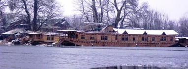 kashmir houseboat
